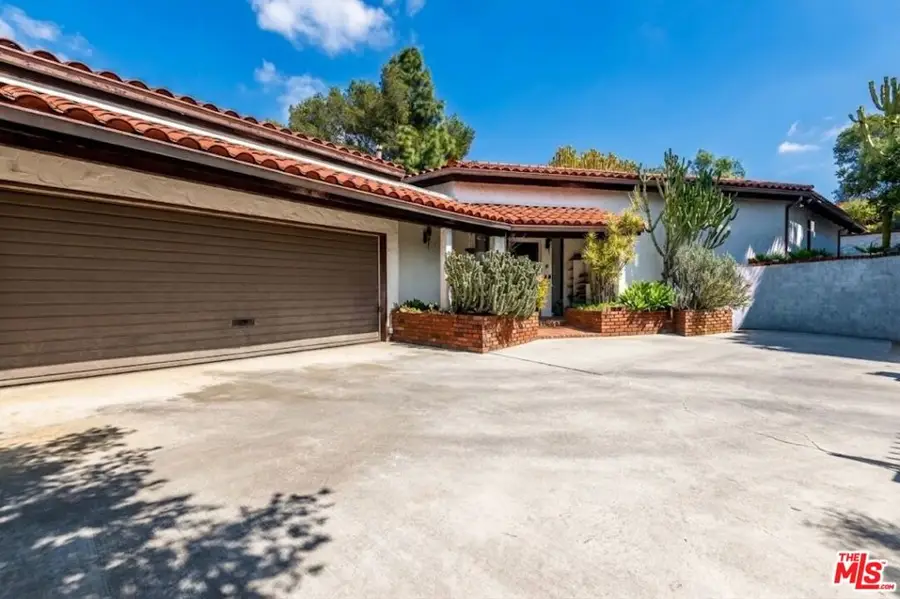 1458 Sutherland Street, Los Angeles, CA 90026 - #2