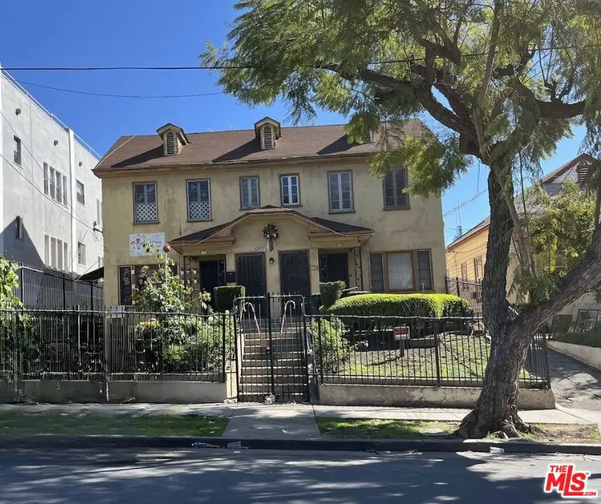 446 S Bonnie Brae Street, Los Angeles, CA 90057 - #2