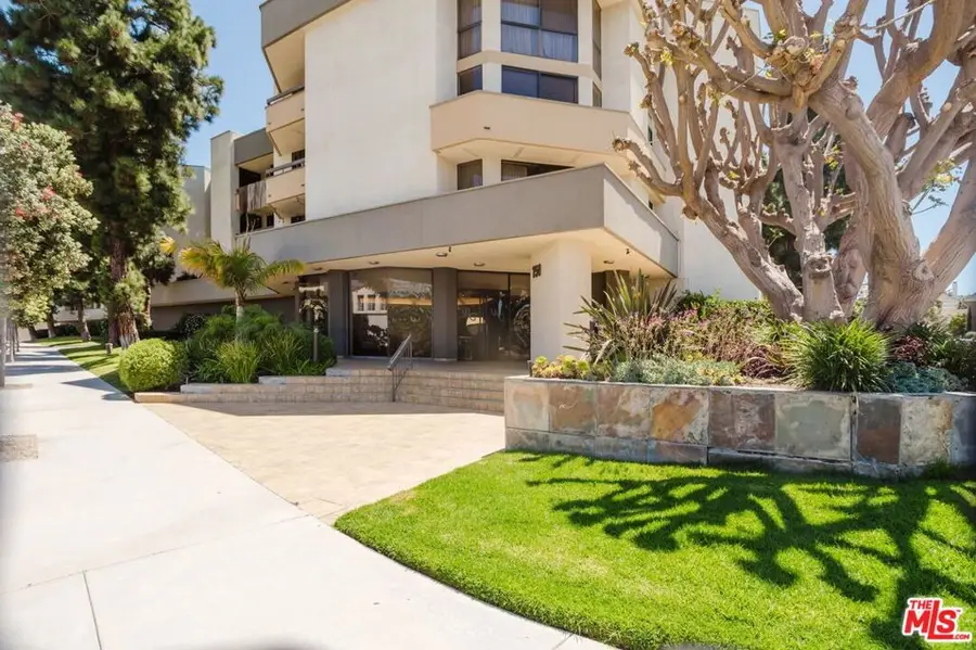 750 S Spaulding Avenue #214, Los Angeles, CA 90036 - #2