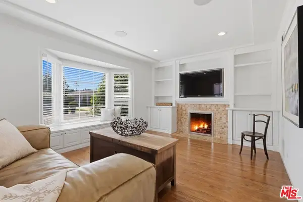 8344 Kenyon Avenue, Los Angeles, CA 90045