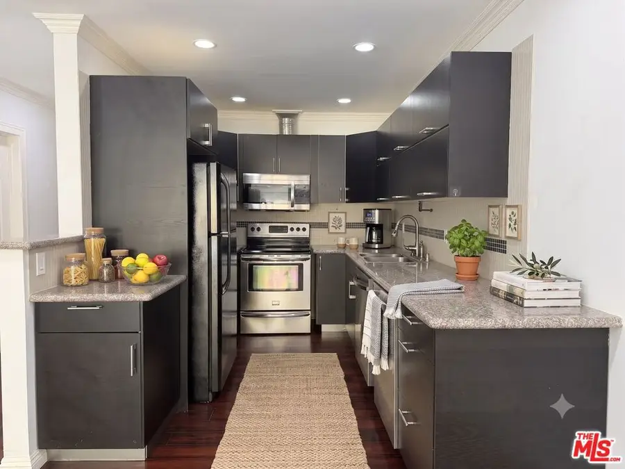 5651 Windsor Way #105, Culver City, CA 90230 - #3