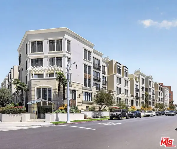 11847 Gorham Avenue #112, Los Angeles, CA 90049