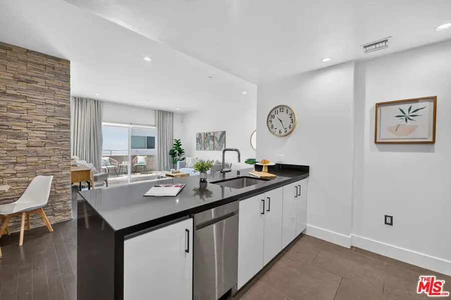 1700 Sawtelle Boulevard #PH8, Los Angeles, CA 90025 - #3