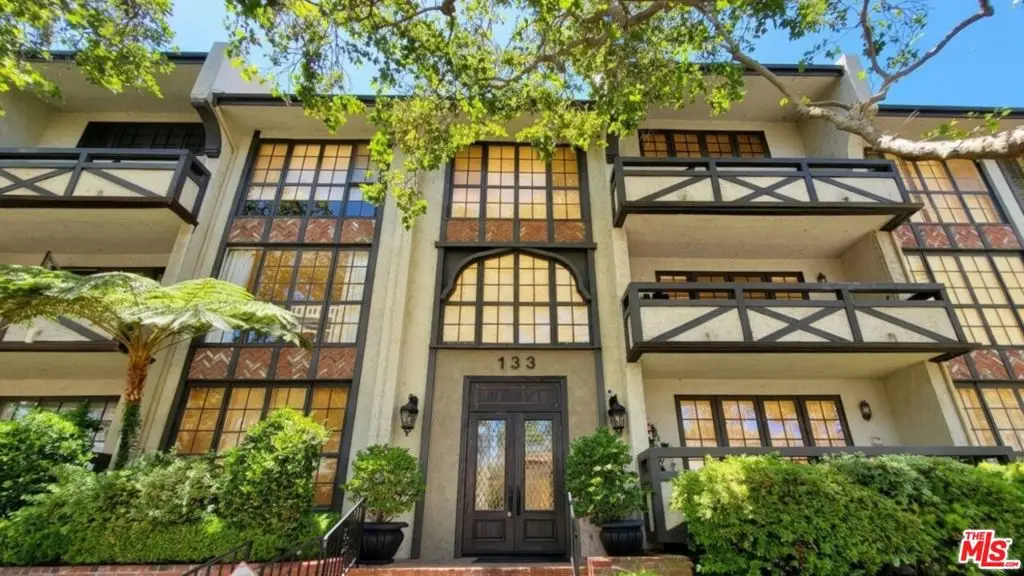 133 S Oakhurst Drive #204, Beverly Hills, CA 90212 - #1