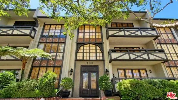 133 S Oakhurst Drive #204, Beverly Hills, CA 90212