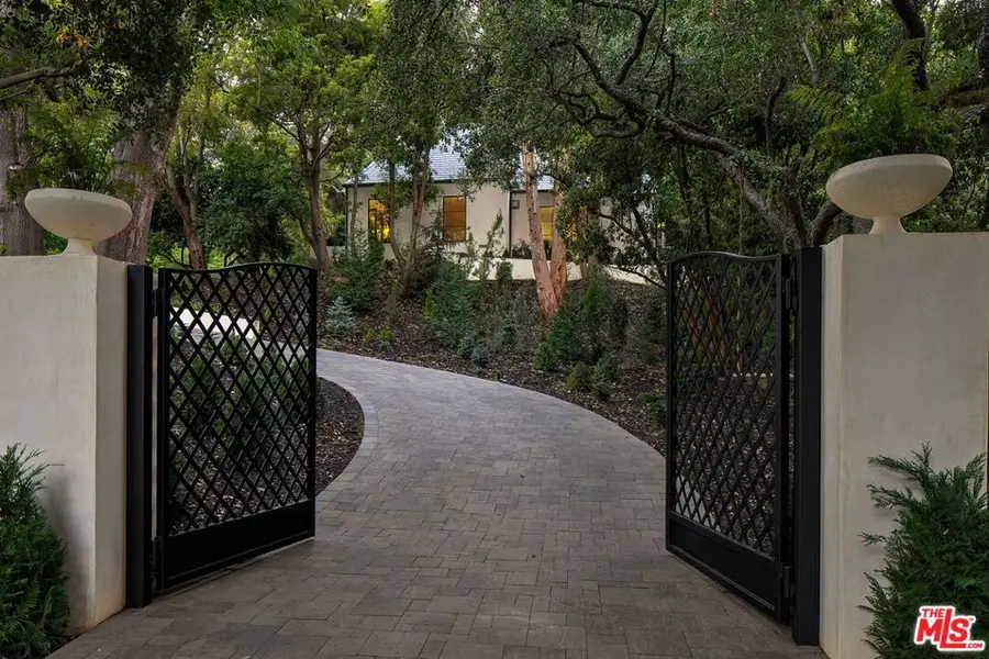 943 Moraga Drive, Los Angeles, CA 90049 - #3