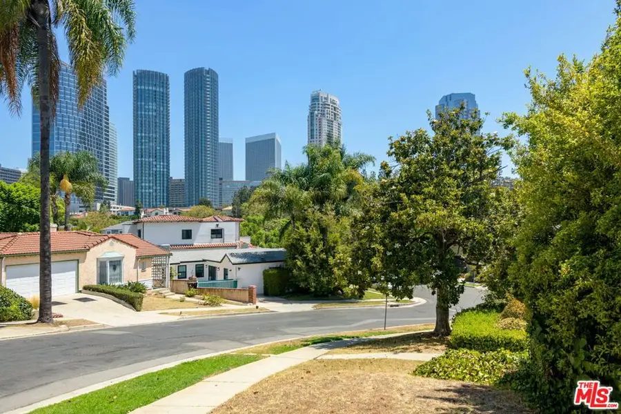 10328 Louisiana Avenue, Los Angeles, CA 90025 - #2