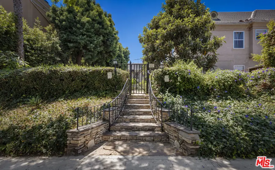 1143 S Westmoreland Avenue #5, Los Angeles, CA 90006 - #2