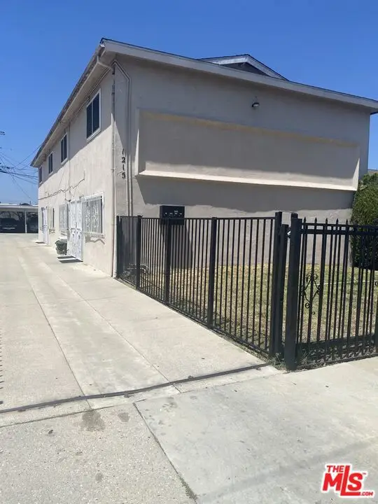 1215 W 102nd Street, Los Angeles, CA 90044 - #2