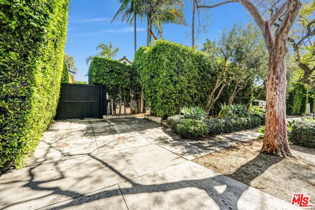 934 N Sweetzer Avenue, West Hollywood, CA 90069 - #1