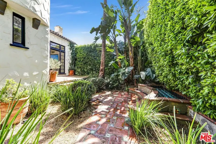 934 N Sweetzer Avenue, West Hollywood, CA 90069 - #2