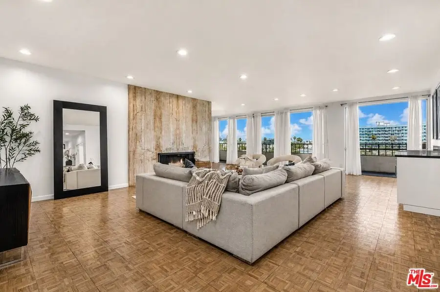 339 N Palm Drive #504, Beverly Hills, CA 90210 - #2