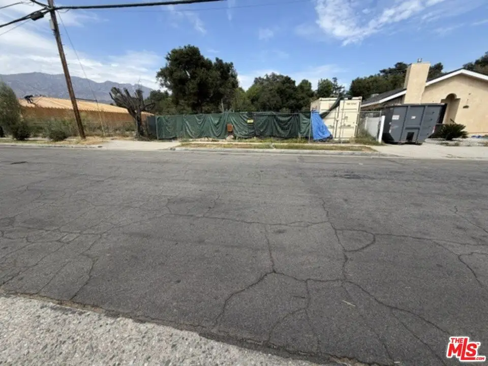2100 Glenrose Avenue, Altadena, CA 91001 - #1