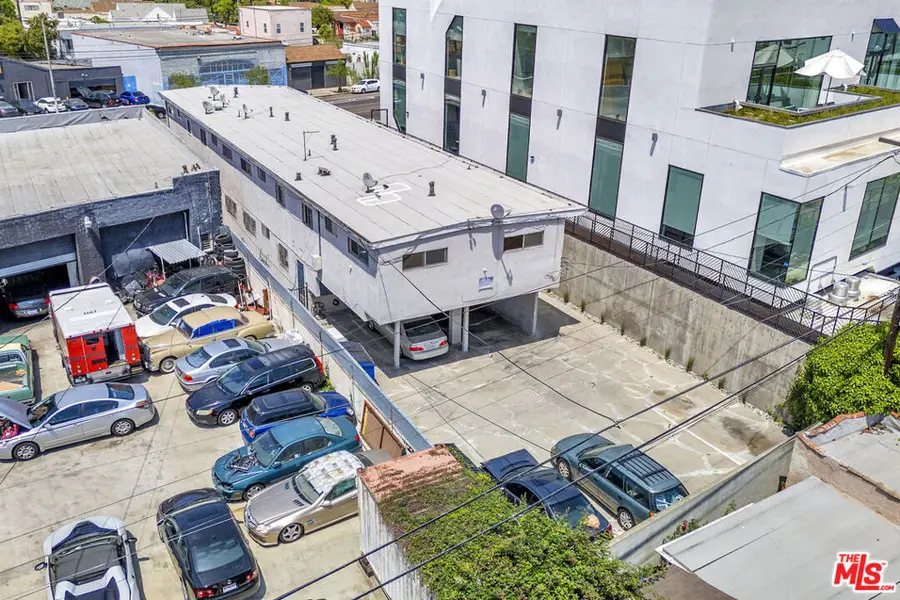 5614 W Adams Boulevard, Los Angeles, CA 90016 - #3
