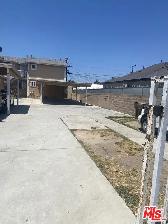 1045 W 103rd Street, Los Angeles, CA 90044 - #2