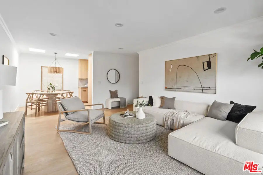 423 Pier Avenue #4, Santa Monica, CA 90405 - #3