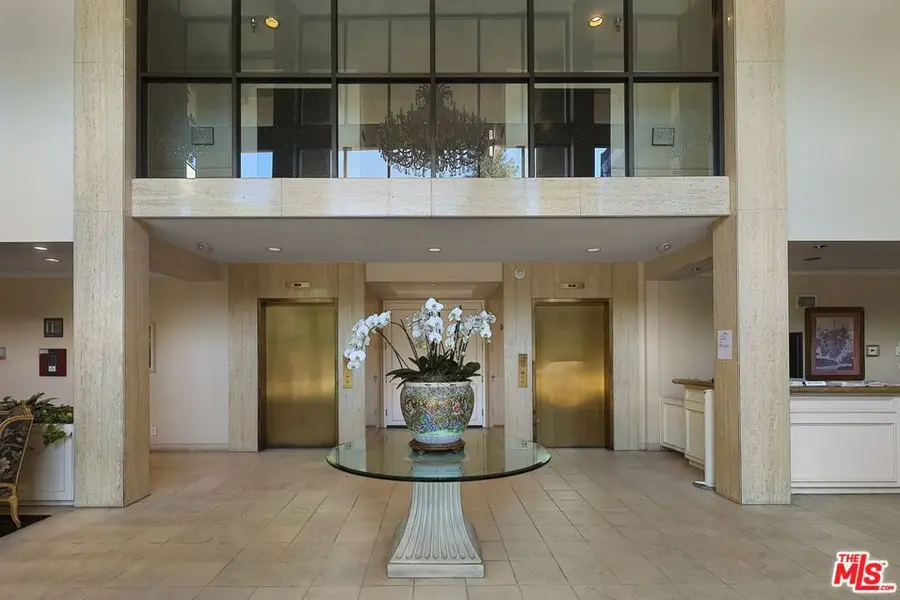 4949 Genesta Avenue #111, Encino, CA 91316 - #2