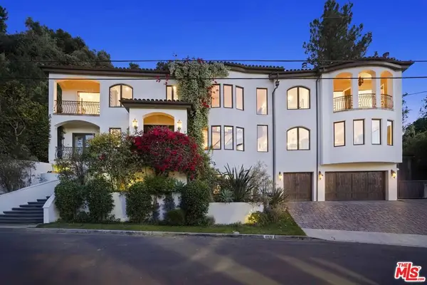 10940 Terryview Drive, Studio City, CA 91604