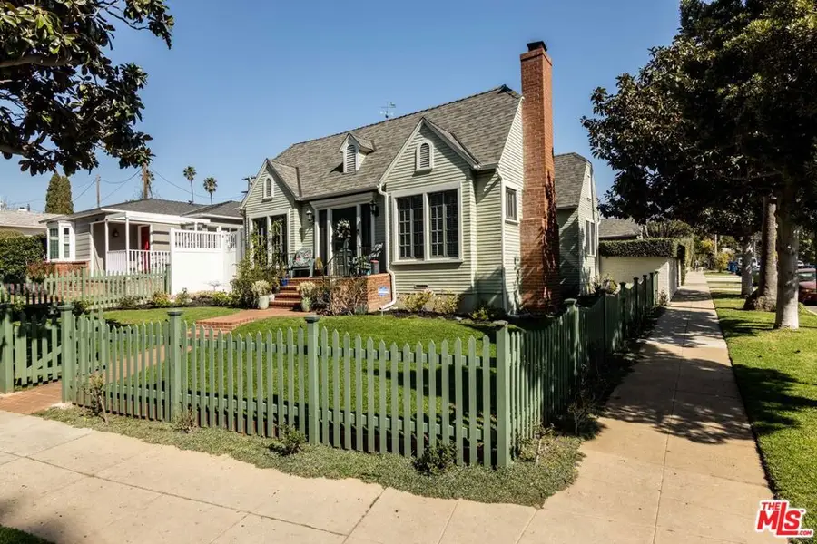 880 Wellesley Avenue, Los Angeles, CA 90049 - #3