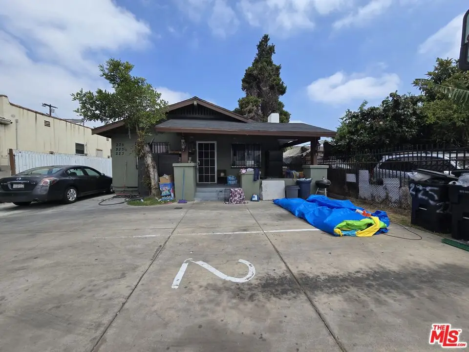 223 E 74th Street, Los Angeles, CA 90003 - #1