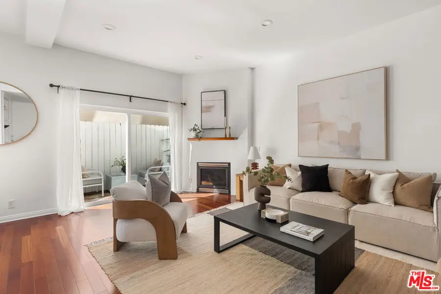 1127 9th Street #103, Santa Monica, CA 90403 - #3