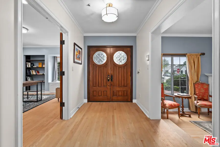 1601 Ard Eevin Avenue, Glendale, CA 91202 - #3