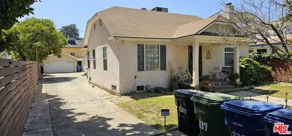 1239 N Beachwood Drive, Los Angeles, CA 90038