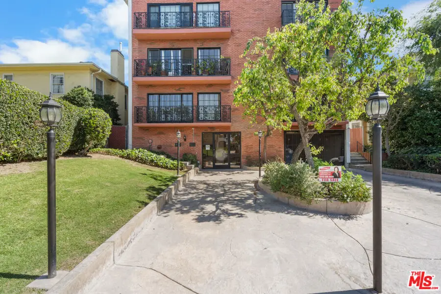 822 S Windsor Boulevard #102, Los Angeles, CA 90005 - #2