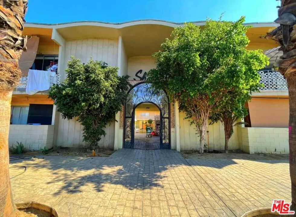 6956 Kester Avenue, Van Nuys, CA 91405 - #1
