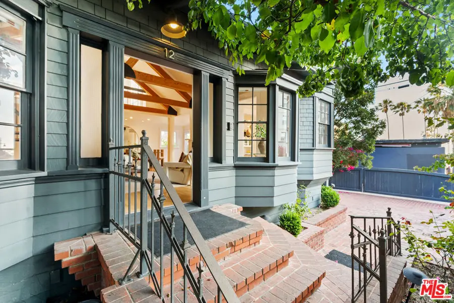 12 Rose Avenue, Venice, CA 90291 - #3