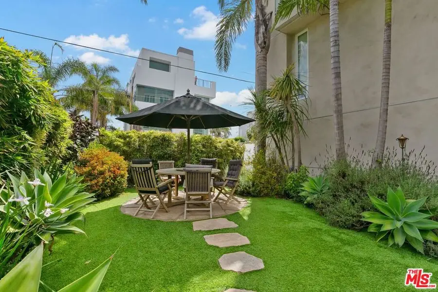 24 Yawl Street #2, Marina Del Rey, CA 90292 - #2