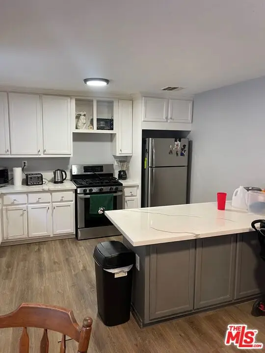 915 E 76th Place, Los Angeles, CA 90001 - #2