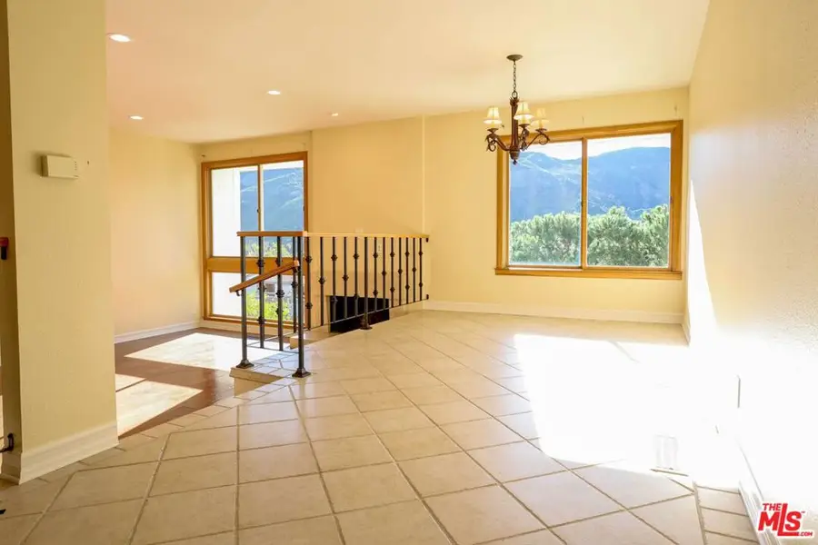 17097 Palisades Circle, Pacific Palisades, CA 90272 - #3