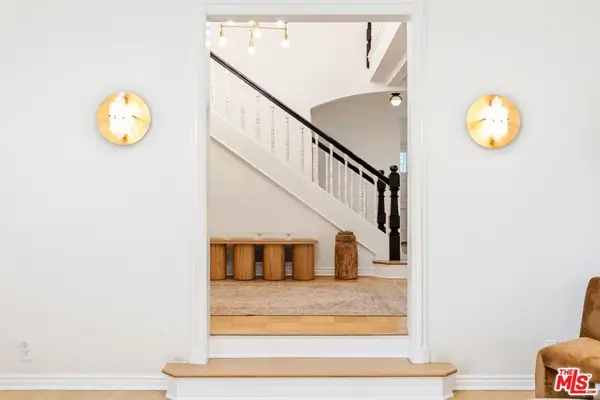 628 N Sierra Drive, Beverly Hills, CA 90210