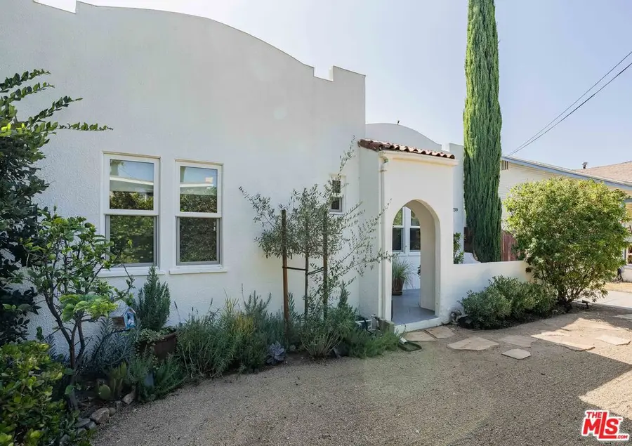 239 N Everett Street, Glendale, CA 91206 - #3