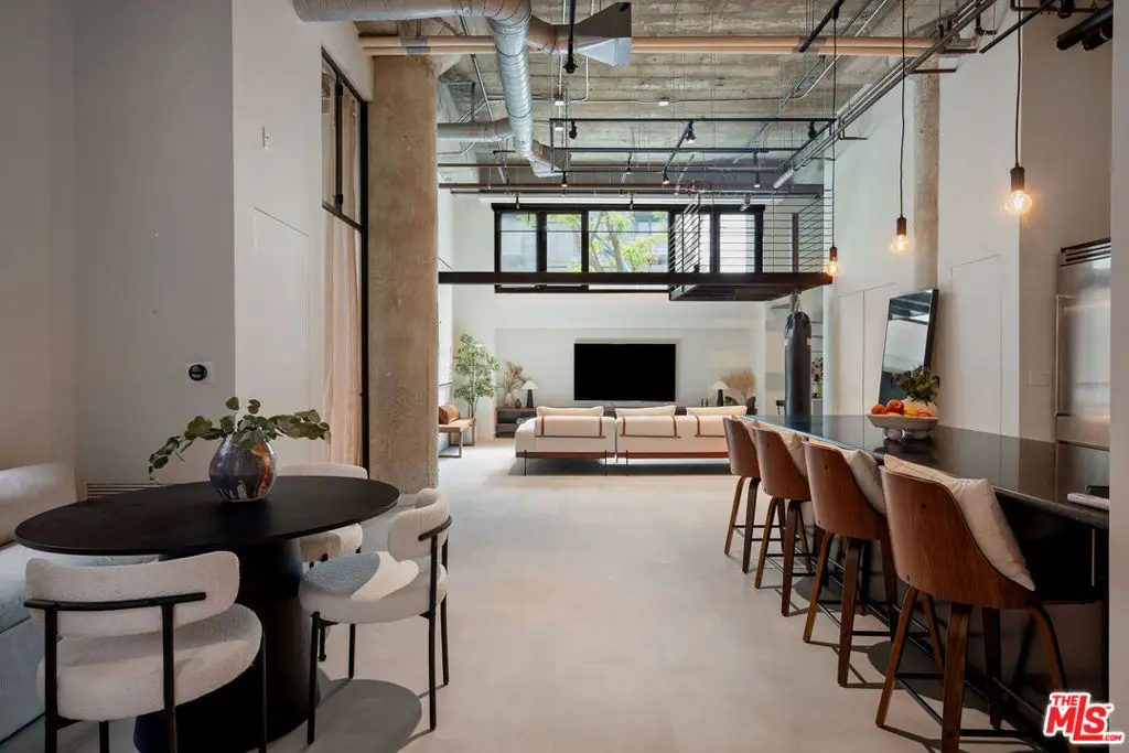 330 W 11th Street #104, Los Angeles, CA 90015 - #1
