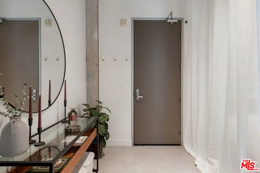330 W 11th Street #104, Los Angeles, CA 90015 - #3
