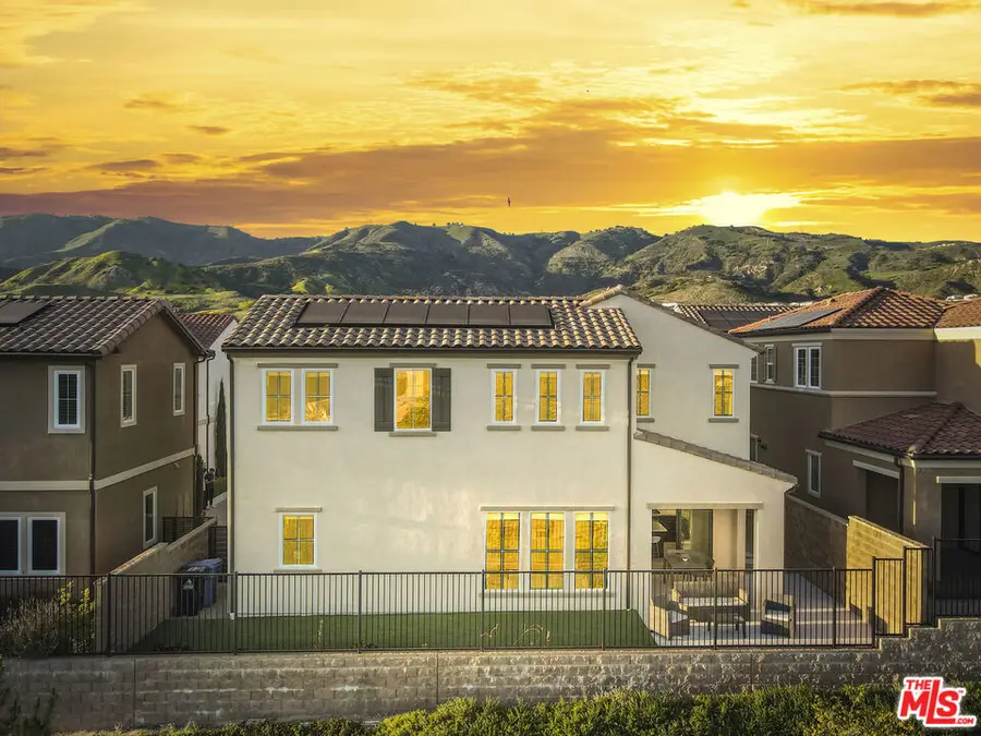 20818 W Bur Oak Circle, Porter Ranch, CA 91326 - #2