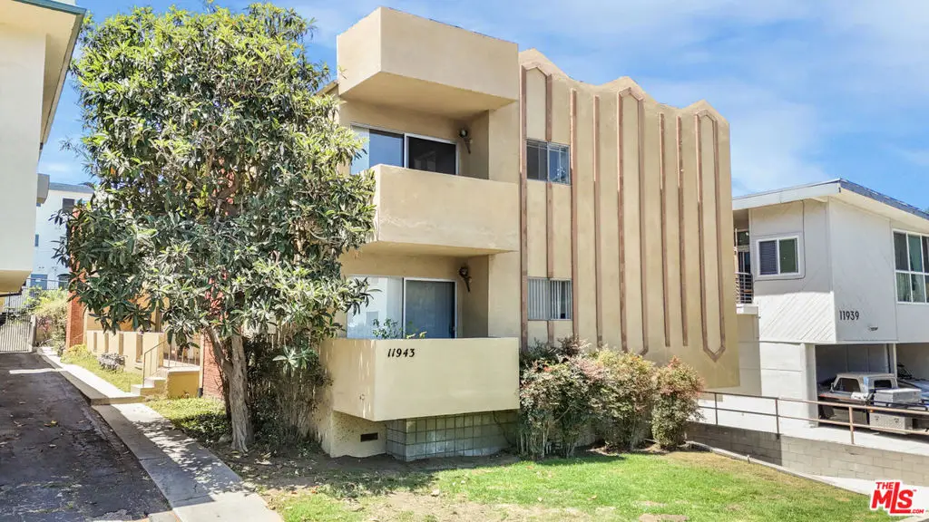 11943 Kiowa Avenue, Los Angeles, CA 90049 - #1