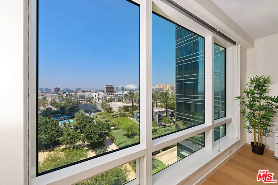 877 S Francisco Street #1220, Los Angeles, CA 90017 - #3
