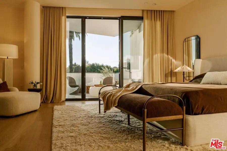 702 N Doheny Drive #301, West Hollywood, CA 90069 - #3