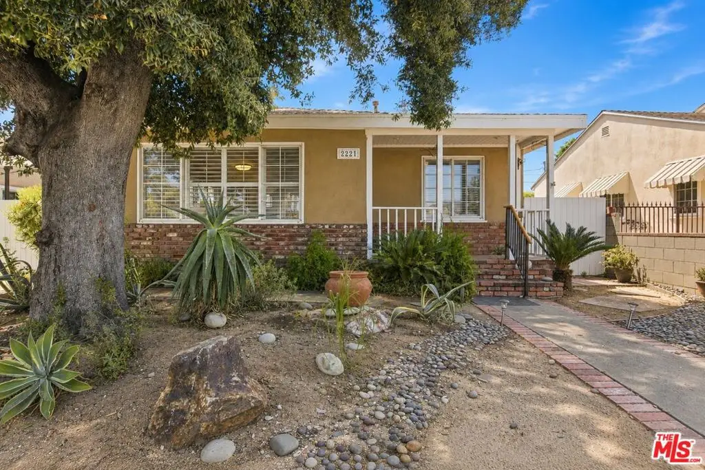 2221 N Valley Street, Burbank, CA 91505 - #1