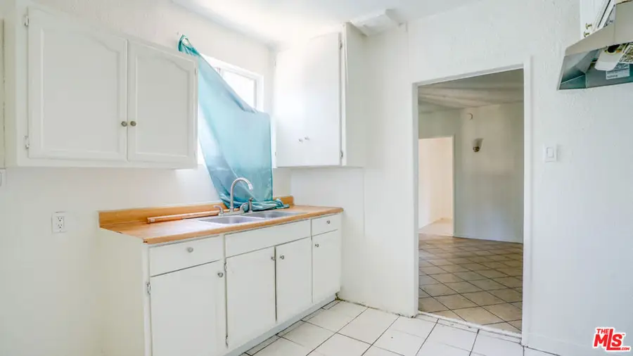 612 E 83rd Street, Los Angeles, CA 90001 - #3