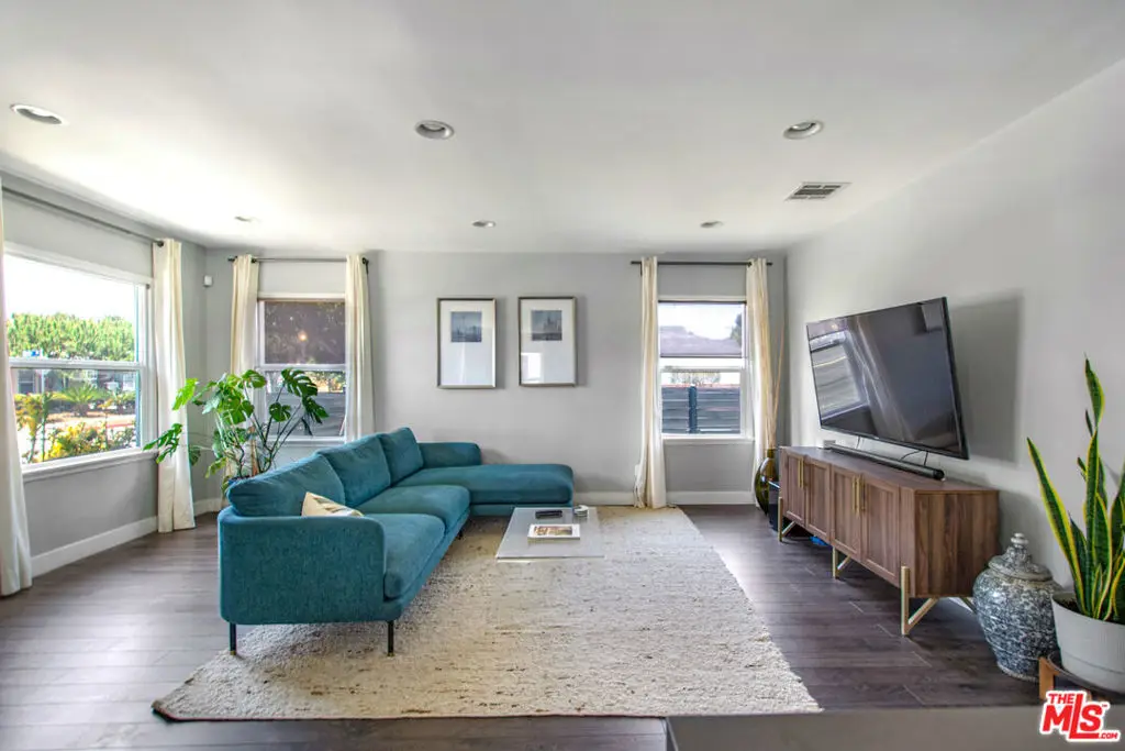 2702 Thurman Avenue, Los Angeles, CA 90016 - #1