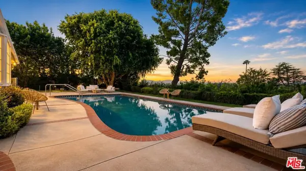 4236 Bonavita Drive, Encino, CA 91436
