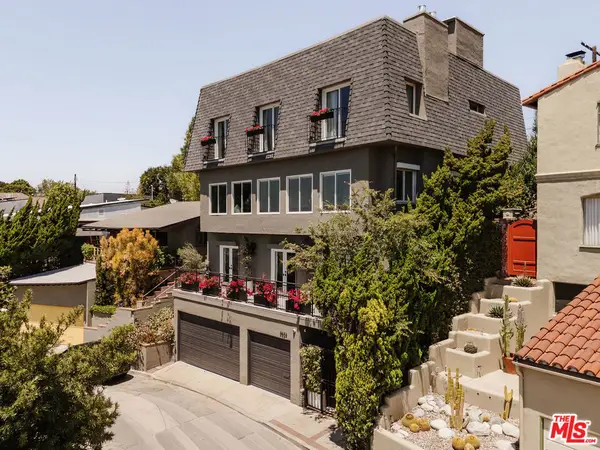 3823 Franklin Avenue, Los Angeles, CA 90027