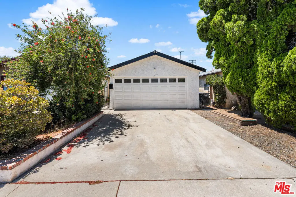 11477 Amboy Avenue, San Fernando, CA 91340 - #1