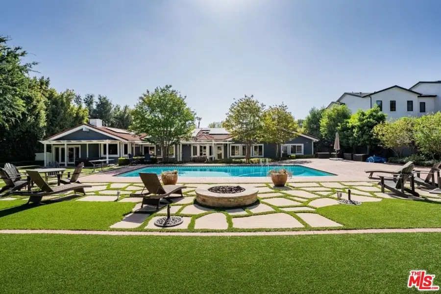 5355 Amestoy Avenue, Encino, CA 91316 - #3