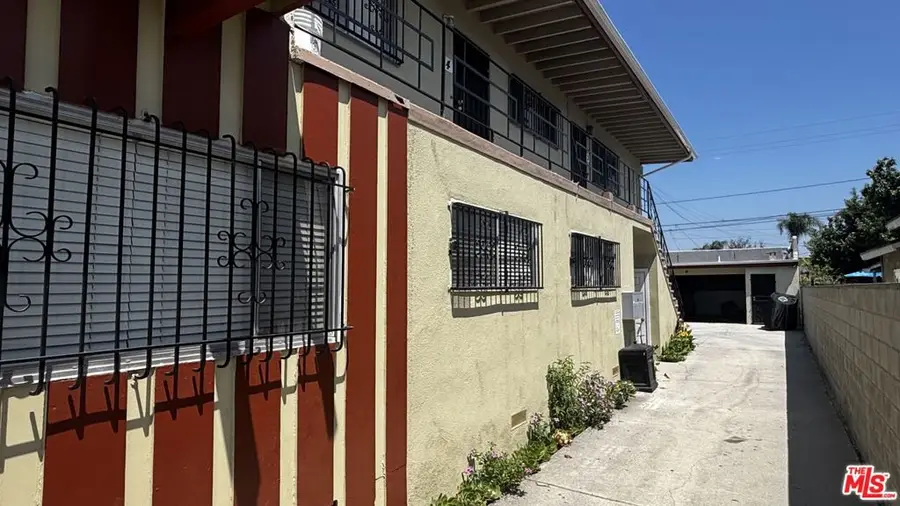 309 W Buckthorn Street #1, Inglewood, CA 90301 - #3