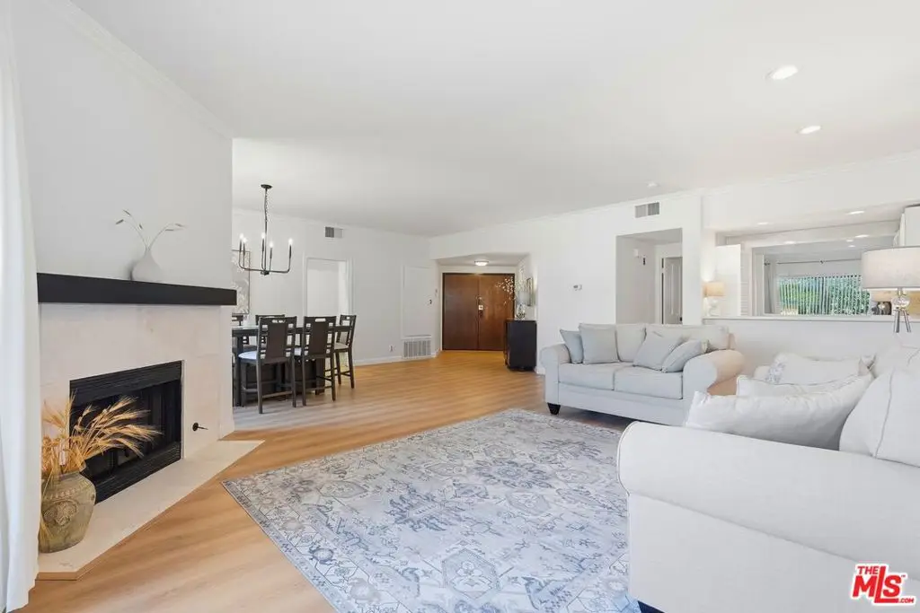 828 S Bedford Street #202, Los Angeles, CA 90035 - #1